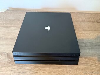 PlayStation 4 Pro 1Tb - 2