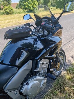 Honda CBF - 2
