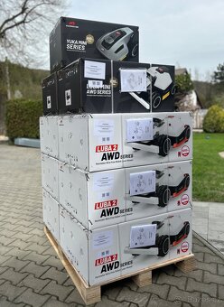 GPS robotická sekačka MAMMOTION LUBA 2 - 2