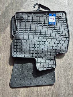 Koberce Golf 7,8 gumové - 2