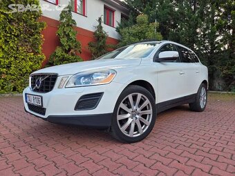 Volvo XC60 2.4 D5 Summum,2013,tažné,kamera,xenon, automat - 2