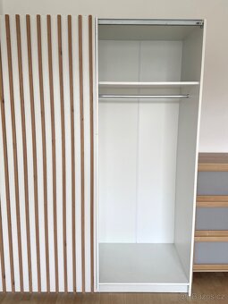 Šatní skříň - 2