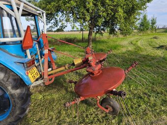Prodám nahrnovač a obraceč v jednom - 2