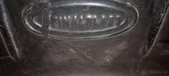 Plast do kufru felicie - 2