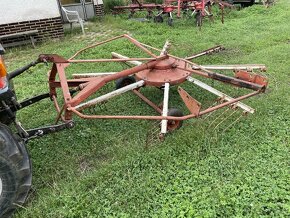 Skulovač sena deutz fahr - 2
