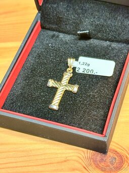 Zlatý přívěsek 1,22g - 2