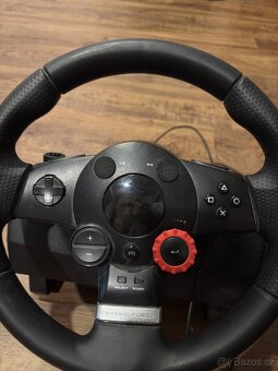Logitech Driving Force GT + pedály – velmi pěkný stav - 2
