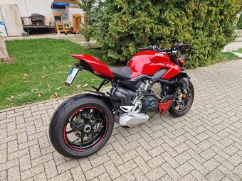 DUCATI STREETFIGHTER V4 - 2