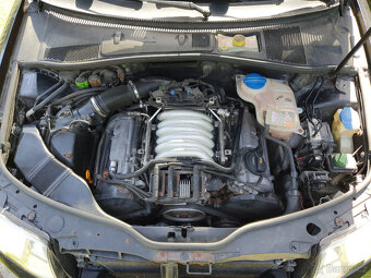 Škoda Superb 2.8 V6 manuál - 2