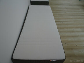 Dvě samostatné postele = rošt/rám+ madrace 80/200  Ikea - 2