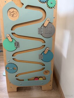Rostoucí Učící věz elis montessori - 2