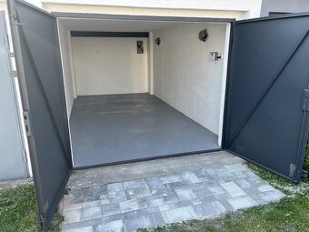 Garáž Pardubice IV s elektřinou a EZS - 2