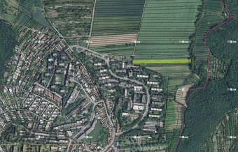 Prodej spoluvlastnického podílu 1123 m2 na pozemku v k.ú. Ko - 2