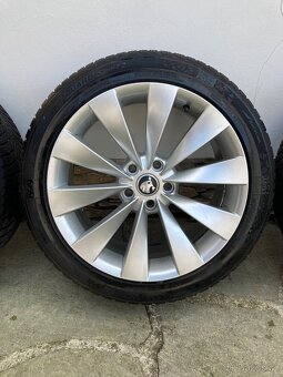 Škoda Superb 3, alu kola Pegasus 235/45/R18 se zimní pneu - 2
