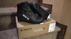 Boty na běžky zn. Alpina vel. 35 - 2