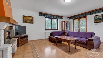 Velký rodinný dům 6 + 2, na pozemku 1.067 m2, Tuchoměřice, P - 2