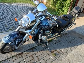 Suzuki VZR 1800 intruder - 2