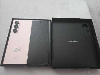 Samsung Galaxy Z Fold6 5G 12 GB / 512 GB růžový - 2