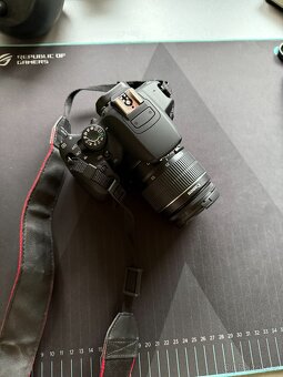 Zrcadlovka Canon 700D - 2