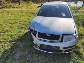 Skoda fabia 1.2 htp 12v - 2