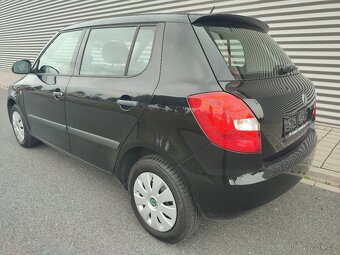 2011 facelift Škoda Fabia 1.4i 16V 63 kW - 2
