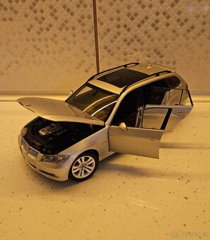 BMW E91 Touring 1:18 Kyosho TOP STAV - 2