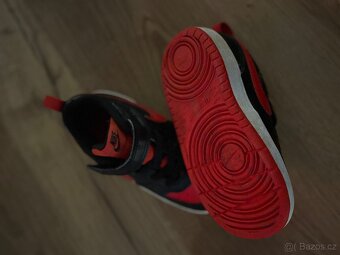 👟 Nike dětské tenisky černo-červené (vel. 23,5 / UK 6,5C) - 2