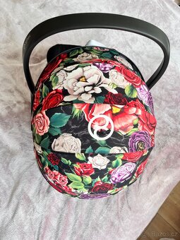 Autosedačka Cybex Cloud Z i-Size –  edice Spring Blossom - 2