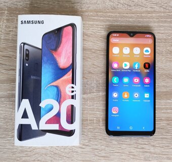 SAMSUNG GALAXY A20e (SM-A202F/DS) S ANDROIDEM 11 - 2