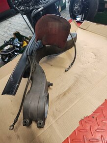 Ducati kyvná vidlice - 2