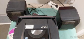 Jvc radiomagnetofon s cd. - 2