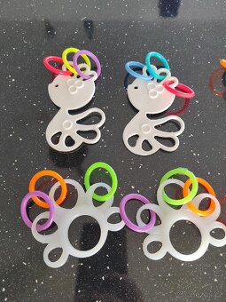 Retro chrastitka - 2