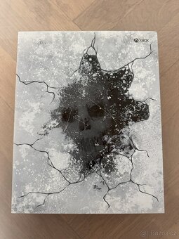 Xbox One X 1TB - Gears of War 5 Limited Edition - 2