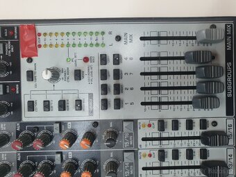Behringer Xenyx 2442fx - 2