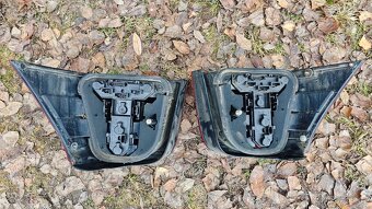 Zadní světla Golf IV - 2