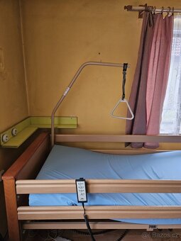 Zdravotní polohovací postel - 2