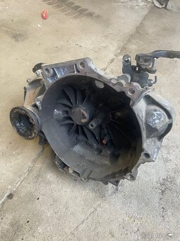 PŘEVODOVKA VW golf 6 - 2