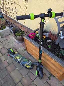 Dětská elektrická koloběžka - 2