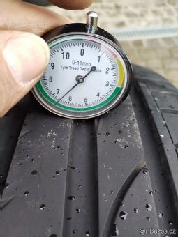 225/40/19 letni pneu BRIDGESTONE 225/40 R19 - 2