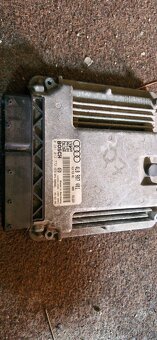 Motorova jednotka audi Q7 4L 4L0907401 - 2