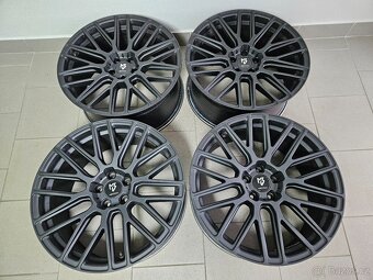 Disky MB Desing KV4 _ 5x112 20" - Top - 2