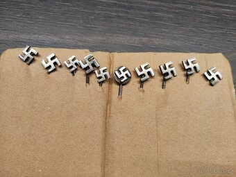 Ranné odznaky NSDAP - 10 ks, 3 druhy, Wehrmacht - 2