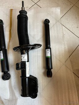 Originál Tlumiče/pružiny Vw T5 T6 od 2003-2023 Sada - 2