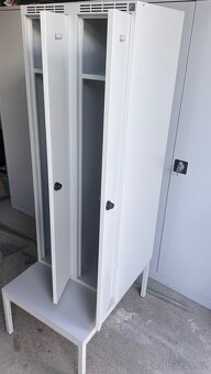 Šatní skříň s lavičkou celoplechová - 2