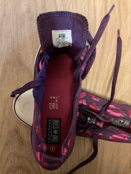Dívčí CONVERSE 37,5 - 2
