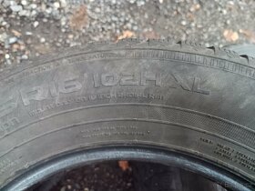 Zátěžová Zimní pneumatika Nokian 215/65 R16 102H extra loid - 2