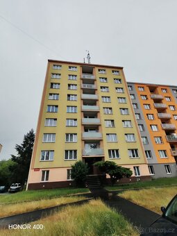 BYT 3+1 V KARLOVÝCH VARECH - 2