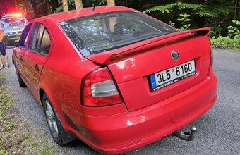 Škoda Octavia 2 1.6 MPI LPG 75kw- po nehodě - 2