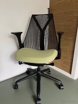 Herman Miller - Sayl - 2
