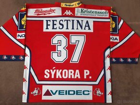 Sháním dres HC Pardubice - 2